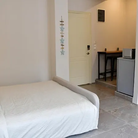 Aegina-town-old-center Apartment