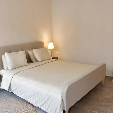 Aegina-town-old-center Apartment