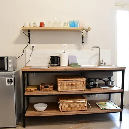 Apartment Aegina-town-old-center *